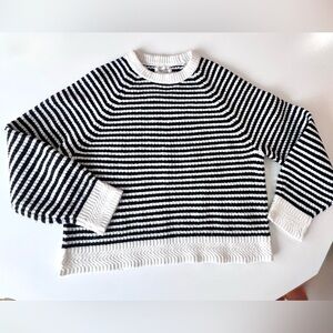 Universal Thread Black and White Striped Sweater, size M